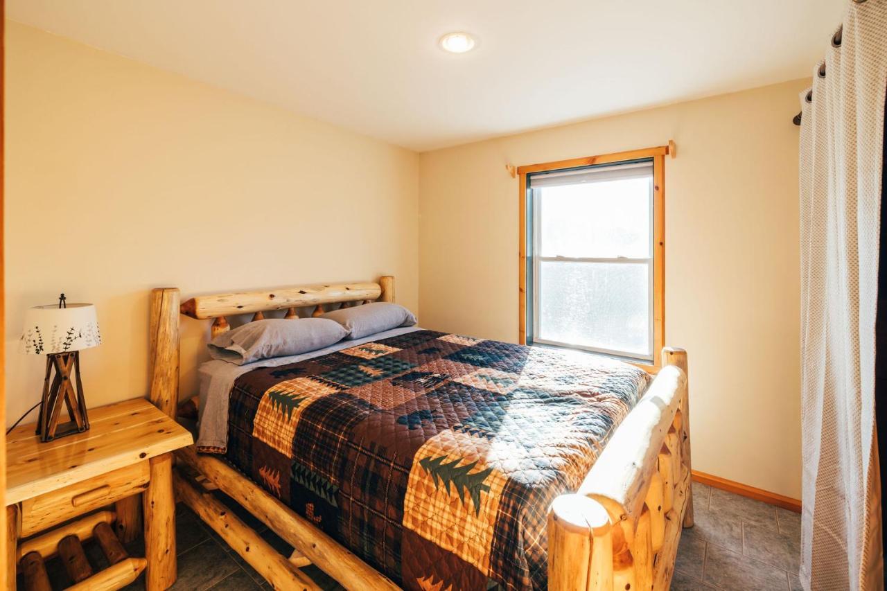 Ski Chalet W-Hot Tub, Only 3 Min To Sunday River Ski Lifts! بيتيل المظهر الخارجي الصورة